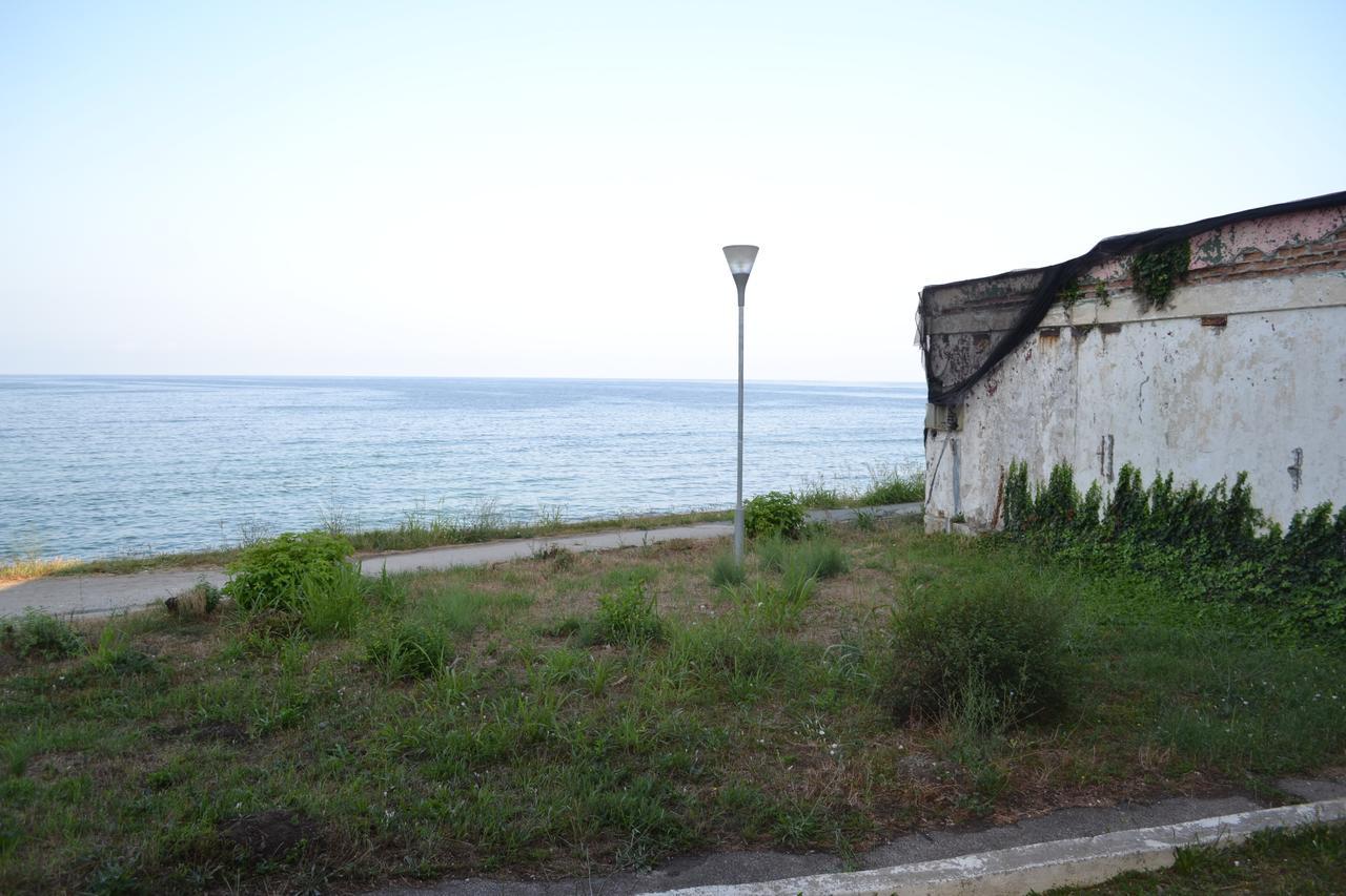Vila Dvg 科斯蒂内什蒂 外观 照片
